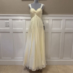 NWT Amelia Couture Maxi Chiffon Dress Size:8 Prom/CocktailParty/wedding BEIGE